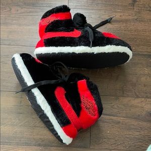 Nike Jordan 1 fuzzy house slippers - NEW